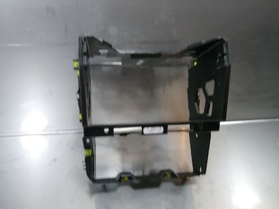 VW Golf 5 1.9 TDI KBL 1K0858005B / 1K0 858 005 B ORIGINAL gebraucht - Radioschacht – Produktansicht 2