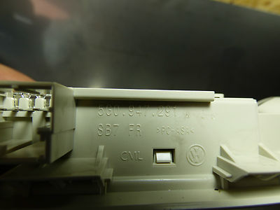 VW Passat 3G B8 Leselampe Innenraumleuchte hinten 5Q0947291 ORIGINAL gebraucht - Innenraumbeleuchtung – Produktansicht 3