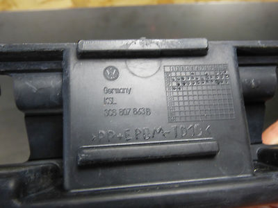 VW Passat CC Halter Heckstoßstange 3C8807863B ORIGINAL gebraucht - Befestigungsleiste – Produktansicht 3