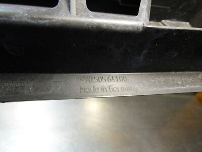 Porsche Panamera 970 Halter Halterung Blende Halteleiste 97050564100 – Produktansicht 3