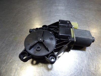 Ford Fiesta VI 1.5 TDCI Fensterhebermotor vorne links 8A61-14A389-A – Produktansicht 2