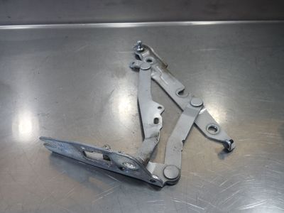 AUDI A6 4F 2.0 TDI rechts 4F5827302D / 4F5 827 302 D ORIGINAL gebraucht - Heckklappenscharnier – Produktansicht 2