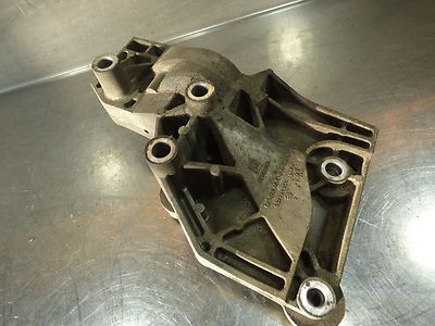 Opel Insignia 2.0 CDTI -- Halter Klimakompressor ORIGINAL gebraucht - 55562863 – Produktansicht 2