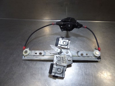 Ford Fiesta VI Bj.:2014 hinten rechts manuell 8A61A27000AM ORIGINAL gebraucht - Fensterheber – Produktansicht 2