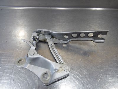 Skoda Superb 1.9 TDI Scharnier Motorhaube links 3T0823301B / 3T0 823 301 B – Produktansicht 2