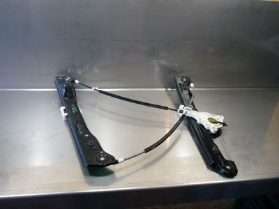 BMW 1er E87 Fensterheber vorne links 7067795S / 7 0677 95 S – Produktansicht 2