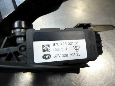 Porsche Panamera 970 Gaspedal Pedal Gaspotentiometer 97042302101 – Produktansicht 3