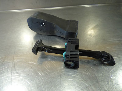 VW Passat 3G B8 Türfeststeller Fangband vorne links rechts 3G0837249A ORIGINAL gebraucht - Fanghaken – Produktansicht 1