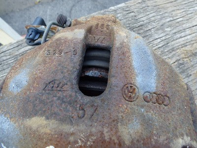 AUDI A4 8EC B7 2.0 TDI Bremsschattel vorne Links ATE 2008 – Produktansicht 5