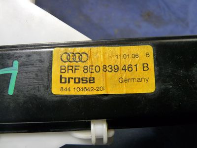 AUDI A4 8EC B7 2.0 TDI hinten links 8E0839461B / 8E0 839 461B ORIGINAL gebraucht - Fensterheber – Produktansicht 3