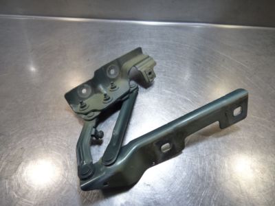 Opel Astra J 1.7 CDTI Motorhaubenscharniere links ORIGINAL gebraucht - 20879202 – Produktansicht 2