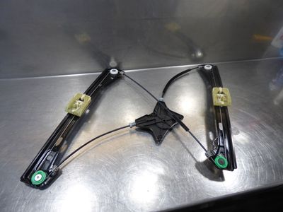 VW Passat Variant 3G B8 HighLine Fensterhebermechanik vorne links 3G0837461B – Produktansicht 2