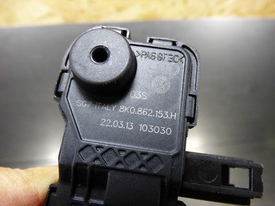 Audi A4 S4 8K A5 8T RS5 Tankentriegelung Modul 8K0862153H ORIGINAL gebraucht - Stellmotor – Produktansicht 3