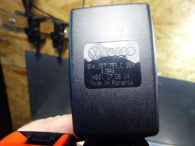Orig. Audi A1 8X Gurtschloss Peitsche Links Hinten 8X4857739C – Produktansicht 4