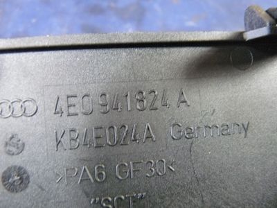 Audi A8 3.0 TDI V6 Quattro 4E0941824A / 4E0 941 824 A ORIGINAL gebraucht - Sicherungkasten – Produktansicht 3