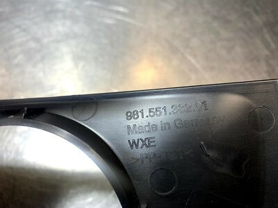 Porsche Boxster 981 Abdeckung Serviceschale rechts koferraum 981551382011E0 – Produktansicht 4