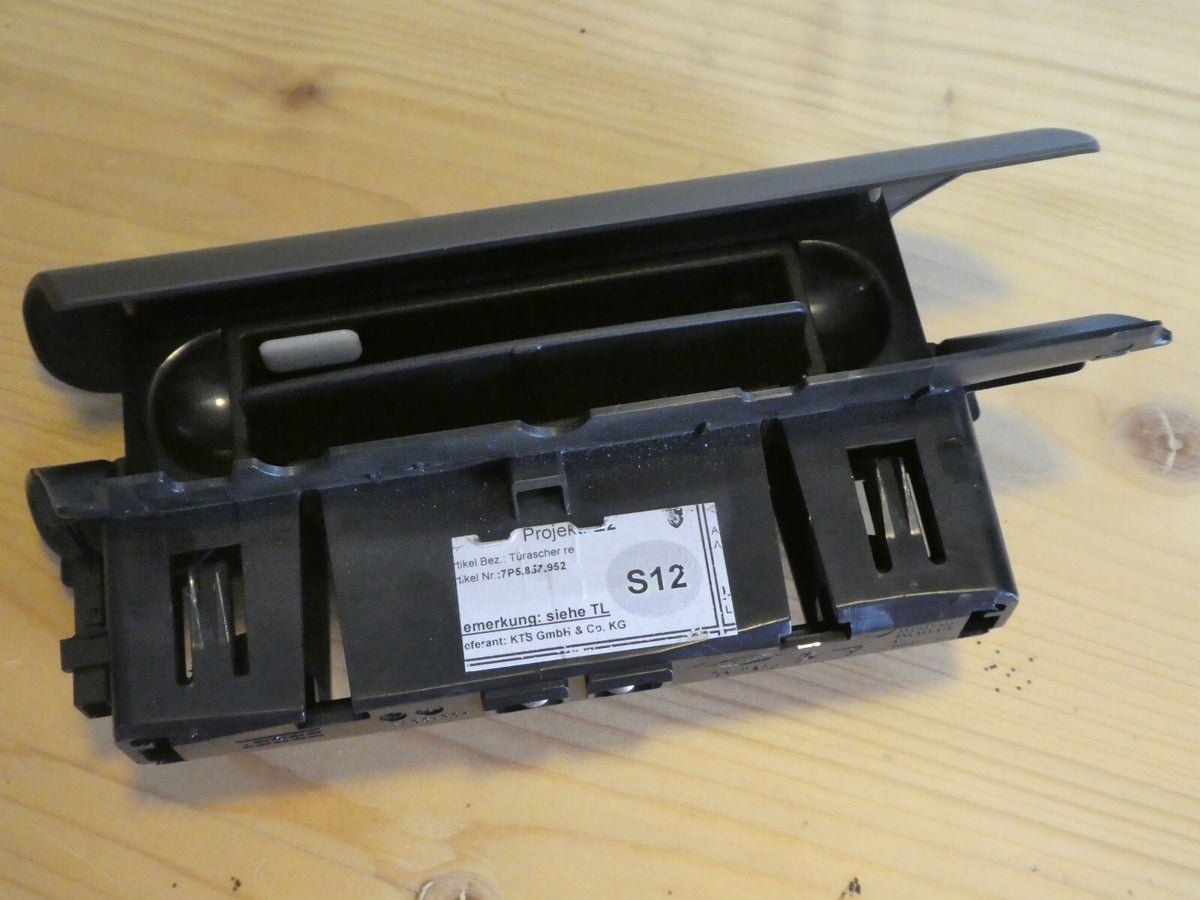 Porsche Cayenne 92A Staufach Hinten Rechts 7P5857952 Braun ORIGINAL gebraucht - Umbra ORIGINAL gebraucht… – Produktansicht 5