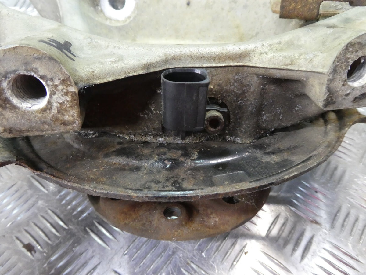 Porsche Cayenne 92A hinten links 7P0609403D 7P0505435A ORIGINAL gebraucht - Achsschenkel – Produktansicht 3