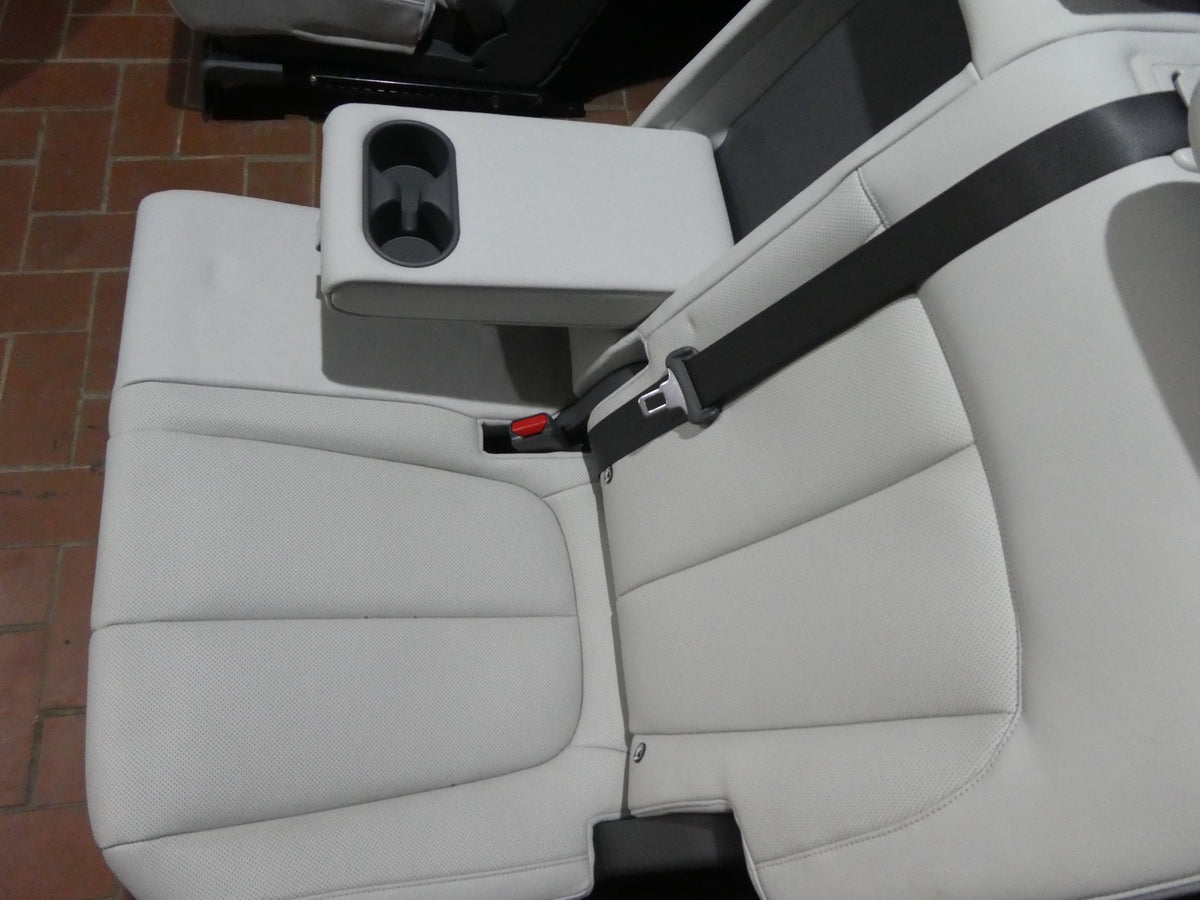 HYUNDAI IONIQ 5 Leder Sitze Hinten Links Weiß Ausstattung wie NEU ORIGINAL gebraucht - reichhaltigste – Produktansicht 15
