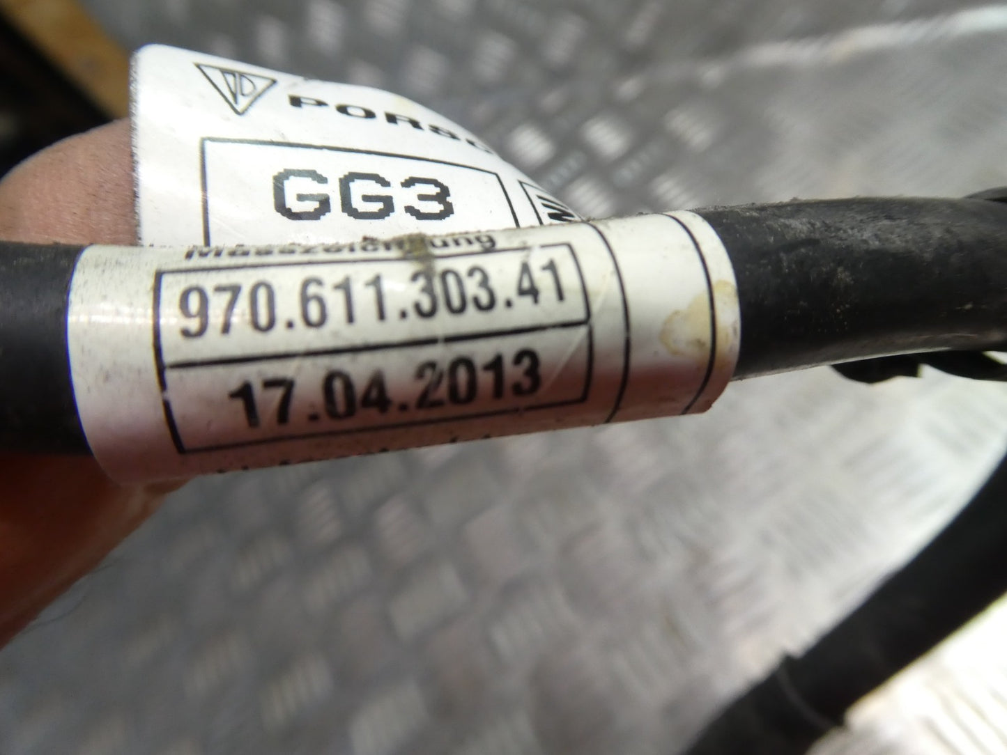 Porsche Panamera 3.0 E-Hybrid Pluskabel der Batterie ORIGINAL gebraucht - 97061130341 – Produktansicht 3