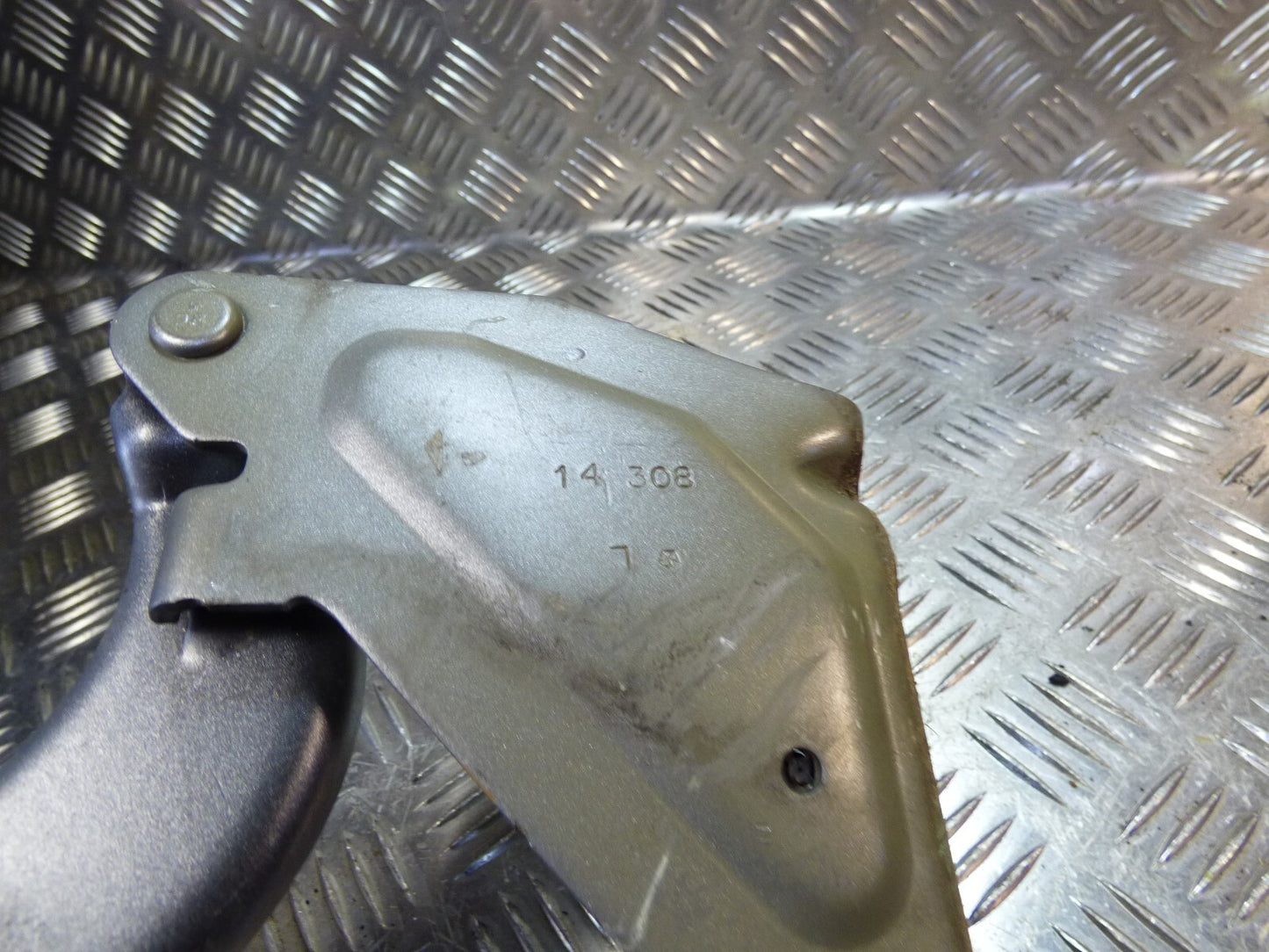 Jeep KL 2015 Motorhaube Scharnier R + L silber ORIGINAL gebraucht - Cherokee – Produktansicht 8