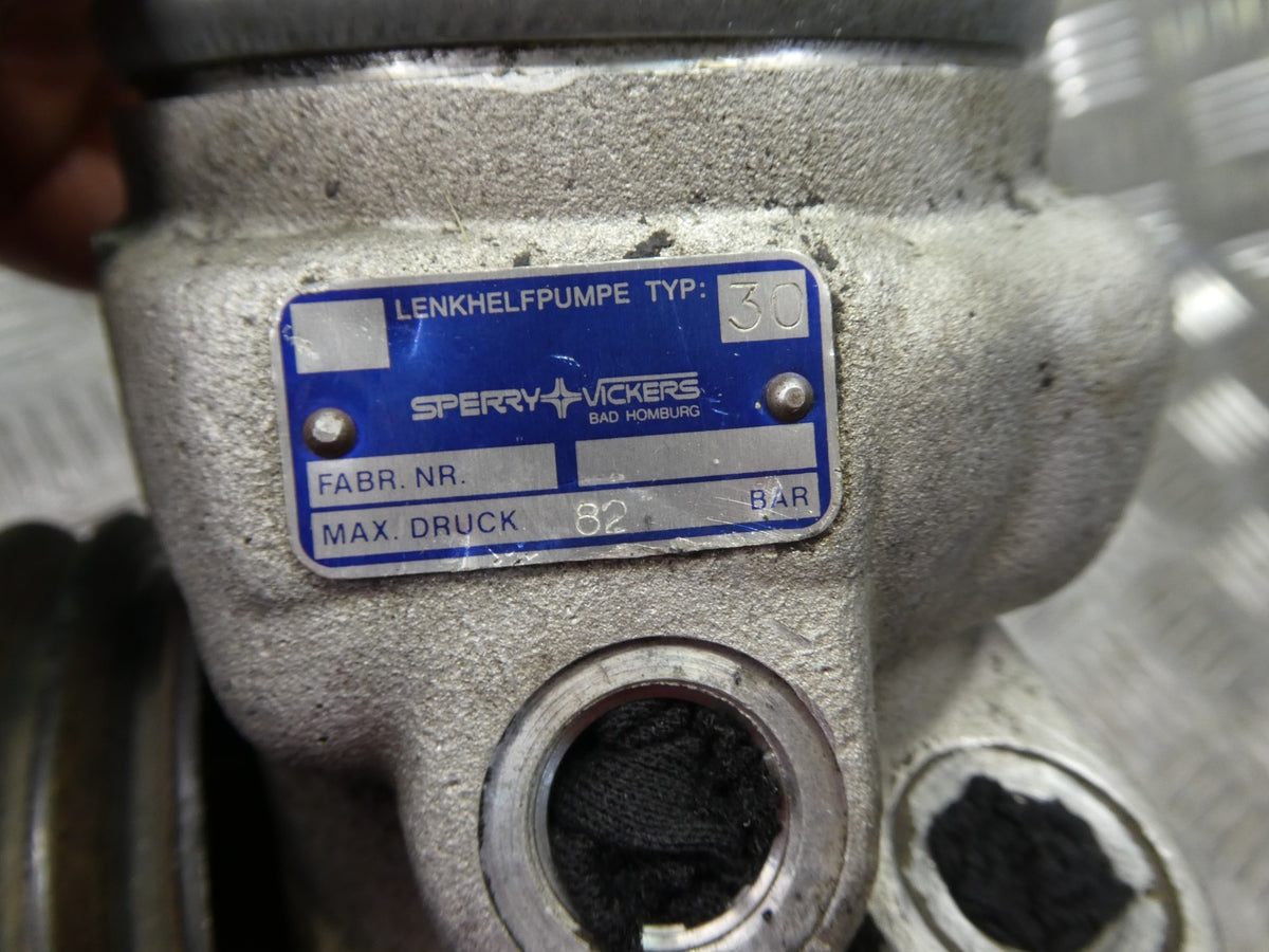W126 C126 Servopumpe Lenkungspumpe power steering pump 82 BAR _ TYP 30 ORIGINAL gebraucht - Mercedes – Produktansicht 4