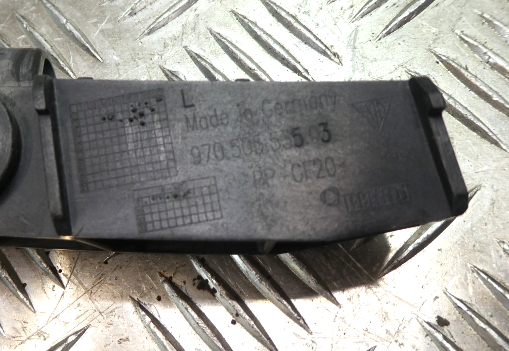 Porsche Panamera 3.0 E-Hybrid Stoßstangenhalter vorne links ORIGINAL gebraucht - 97050553503 – Produktansicht 3