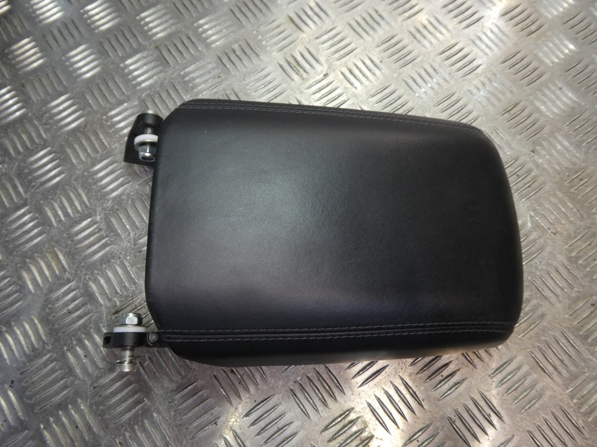 Porsche Macan 95B Leder schwarz ORIGINAL gebraucht - Armlehne – Produktansicht 6