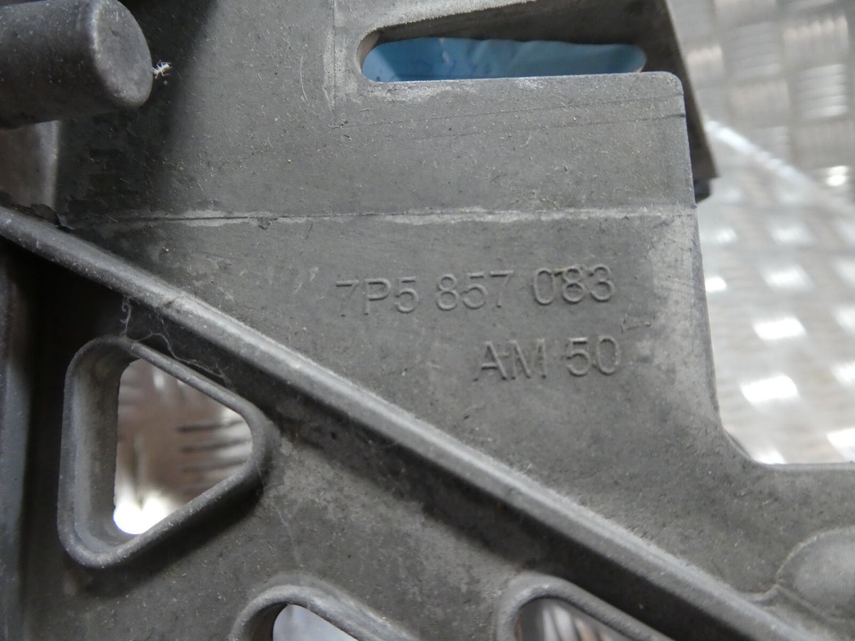 Porsche Cayenne 958 92A Navigationssystem Navi Halter 7P5857083 ORIGINAL gebraucht - Halterung – Produktansicht 3