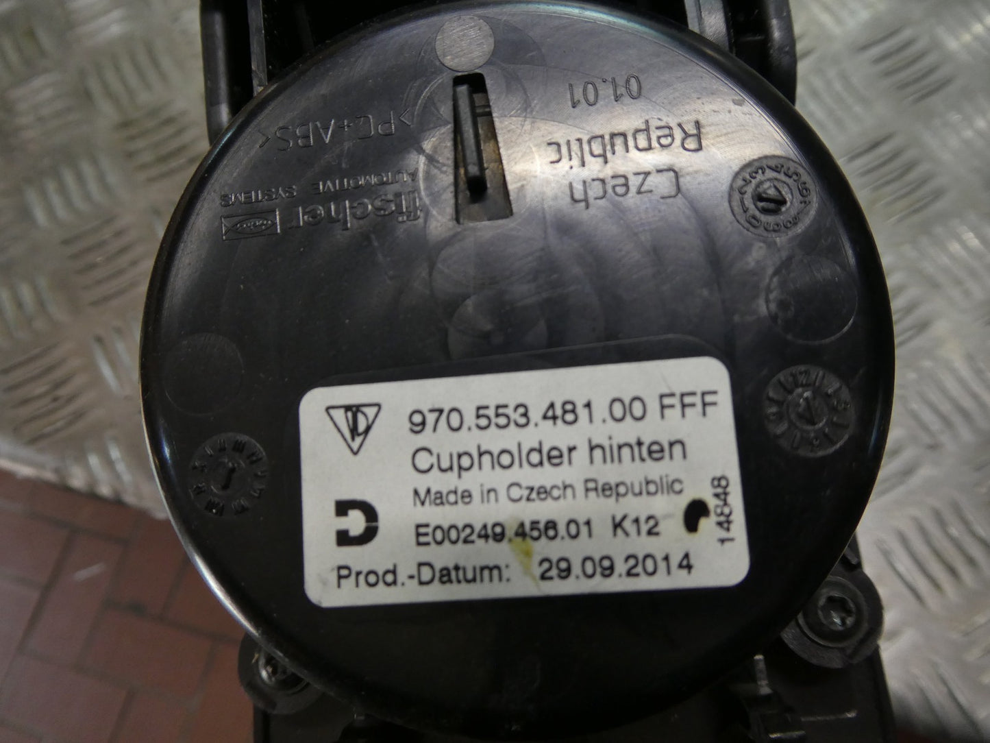 Porsche Panamera 970 Cupholder Getränkehalter Hinten Klavierlack ORIGINAL gebraucht - 97055348100 – Produktansicht 4
