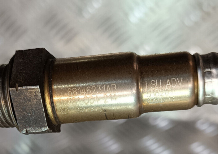 Jeep Grand Cherokee WK2 3.0 CRD Lambdasonde Regelsonde 0281004214 ORIGINAL gebraucht - 68146231AB – Produktansicht 2