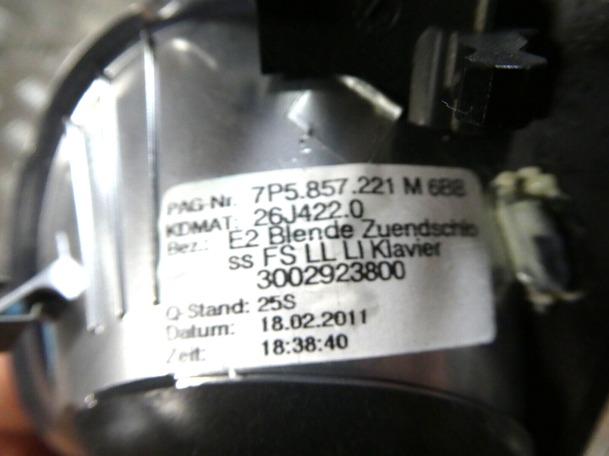 Porsche Cayenne 92A Dekor Klavierlack Armaturenbrett 7P5857221M 6BB ORIGINAL gebraucht - Zierleiste – Produktansicht 4