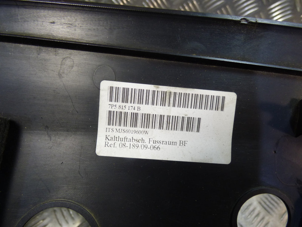 Porsche Cayenne 92A Armaturenbrett Fußraum rechts 7P5815174B ORIGINAL gebraucht - Verkleidung – Produktansicht 3