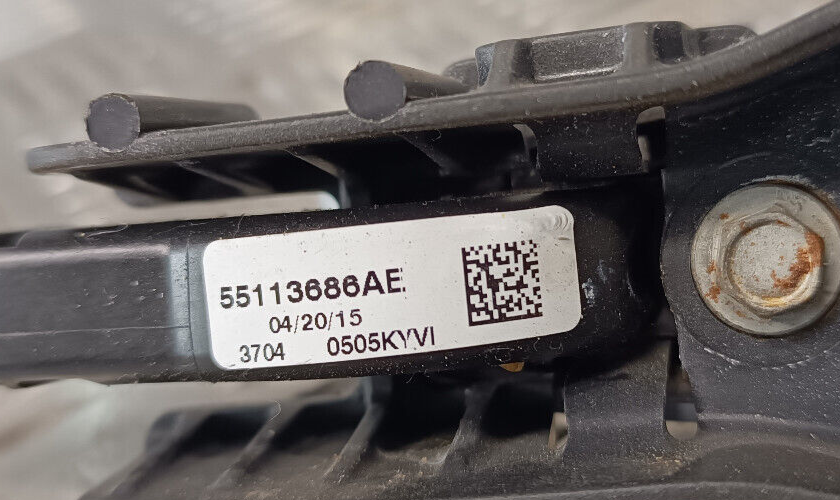 Jeep Grand Cherokee WK2 Tür Griff Türgriff Hinten Rechtes ORIGINAL gebraucht - 55113686AE – Produktansicht 4