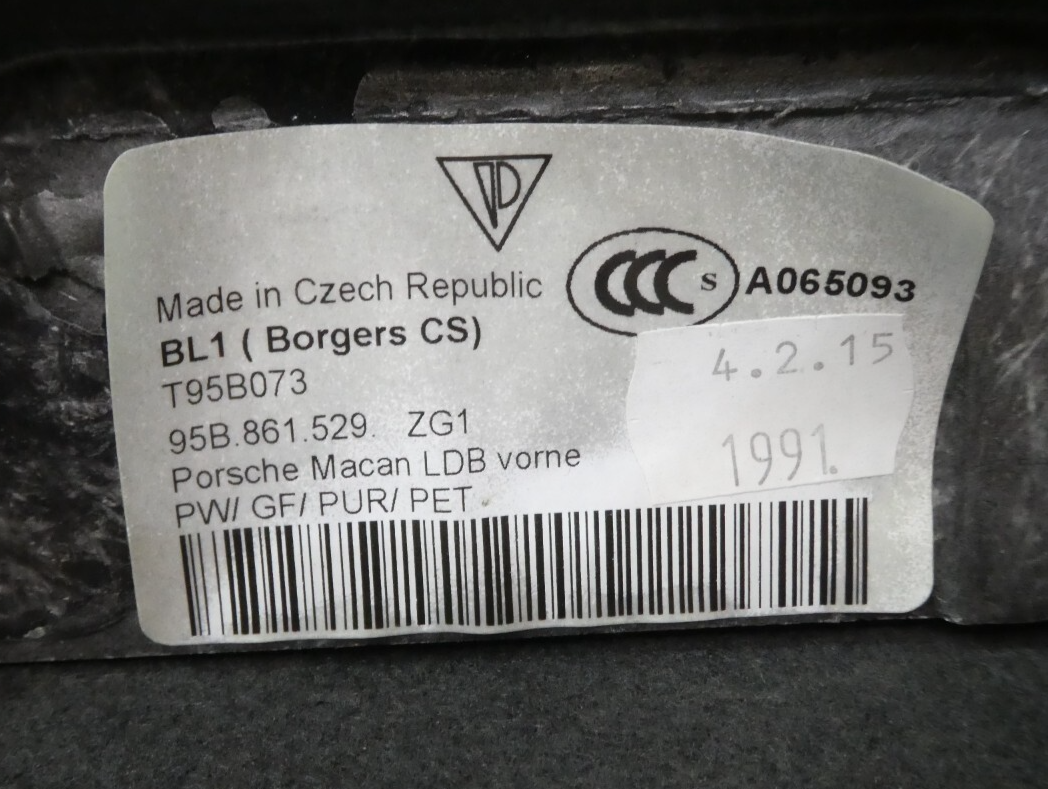 Porsche Macan 95B Füllstück Abdeckung Verkleidung schwarz 95B861529 ORIGINAL gebraucht - Kofferraum – Produktansicht 3