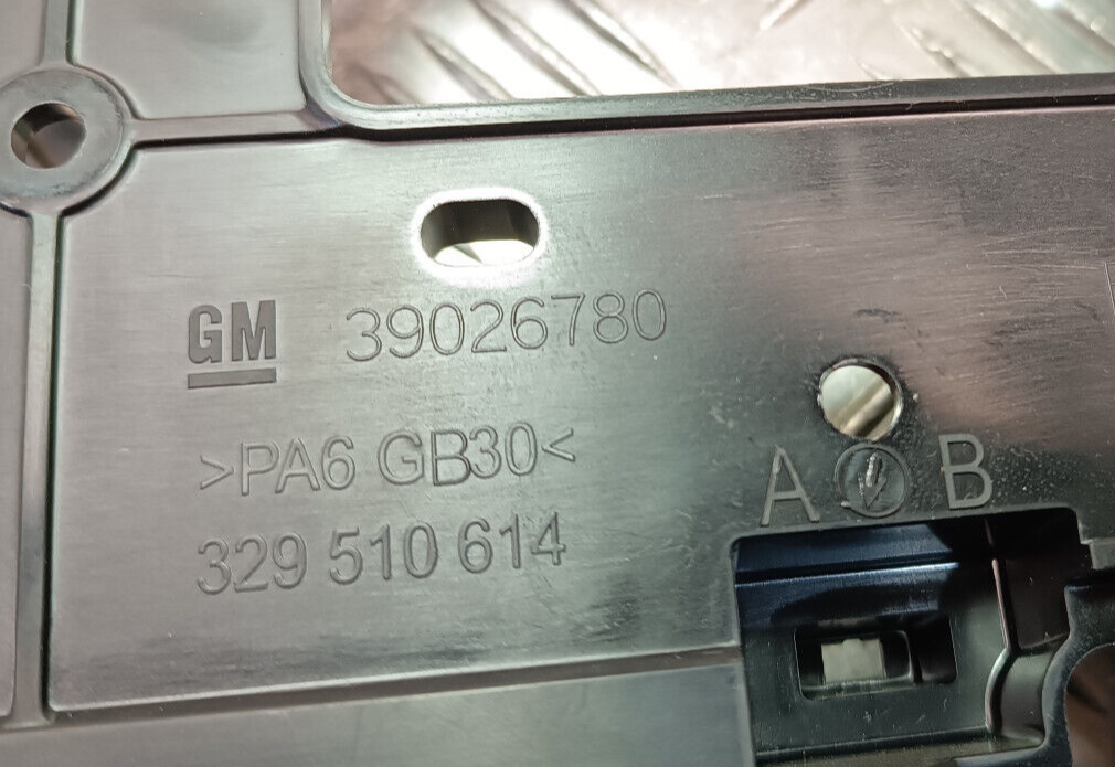 OPEL ASTRA K Kombi 1.0 Turbo Mittelkonsole Halter 329510614 ORIGINAL gebraucht - 39026780 – Produktansicht 3
