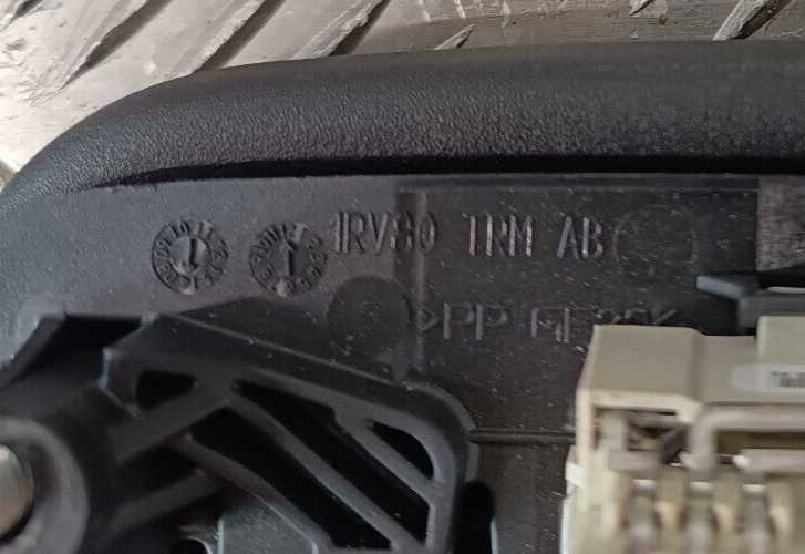 Jeep Grand WK2 Dachgriff Haltegriff Vorne Hinten Satz paket 1RV80TRMAB ORIGINAL gebraucht - Cherokee – Produktansicht 5