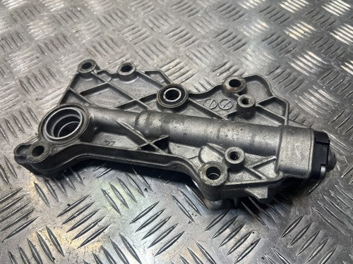 Mercedes Sprinter W906 2.2 CDI Ölfiltergehäuse Träger Halter 70362380