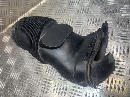 VW Volkswagen Transporter T6 Ansaugrohr Ansaugkanal 7H0129578B