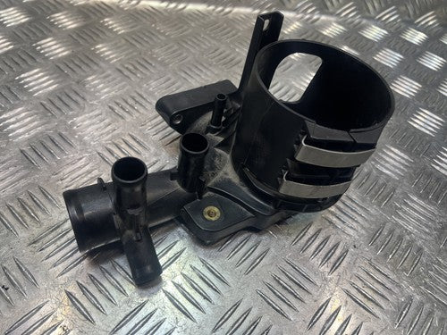 Mercedes Sprinter W906 2.2 CDI Kraftstofffilter Halterung A6512003700