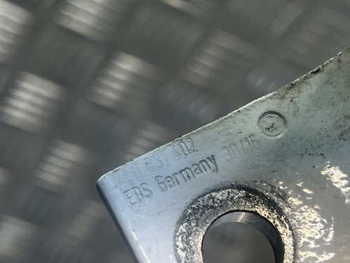 VW Volkswagen Transporter T6 Tür Scharnier vorne rechts oben 7E0831402