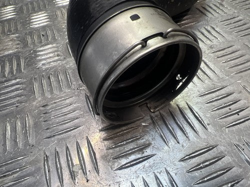 Mercedes Sprinter W906 2.2 CDI Ladeluftschlauch Turboschlauch A9065283782