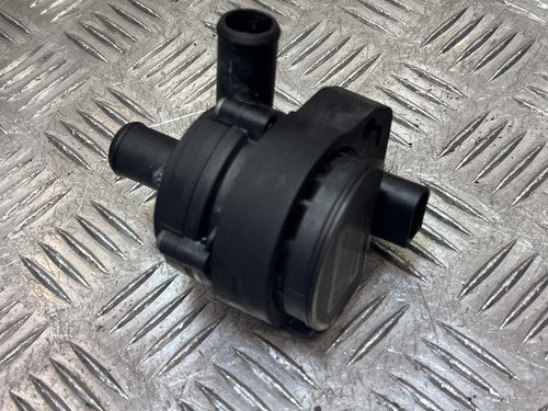 Mercedes Sprinter W906 2.2 CDI Zusatzwasserpumpe Nachlaufpumpe A2148350364