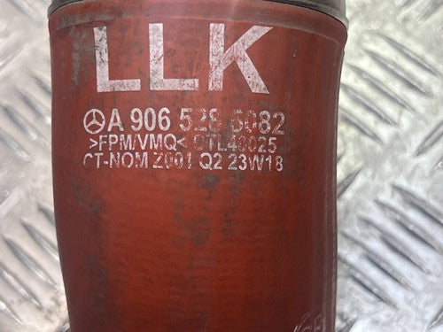 Mercedes Sprinter W906 2.2 CDI Ladeluftschlauch Turboschlauch A9065285082