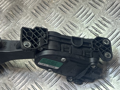 VW Volkswagen Transporter T6 Gaspedal Gaspedalpotentiometer 7E1721503C