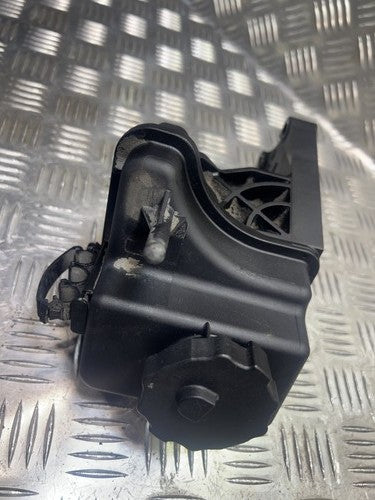 Mercedes Sprinter W906 2.2 CDI OM651 Servobehälter Ausgleichsbehälter 7691462137