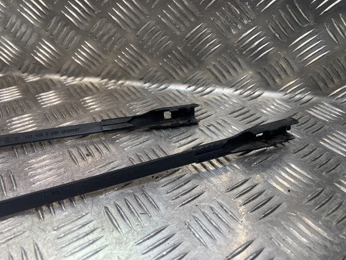 VW Volkswagen Transporter T6 Wischerarm vorne L + R 7E1955410B 7E1955409B