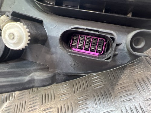 Mercedes Sprinter W906 2.2 CDI Scheinwerfer links A9068200161