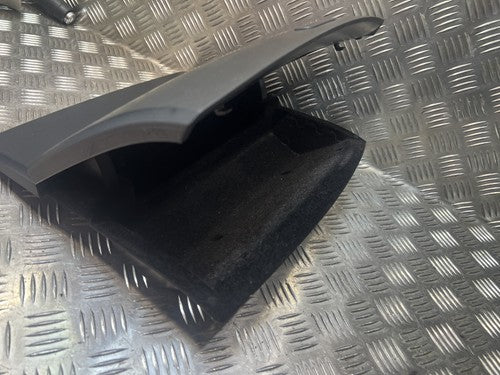 VW T5 Ablagefach Armaturenbrett oben mit Deckel Satinschwarz 7H5857922A