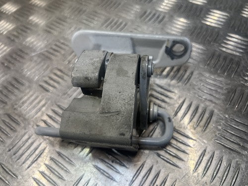 VW Volkswagen Transporter T6 Scharnier Tür vorne links unten 7E0831411B